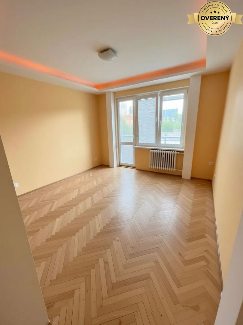 BABONY TRE I Na predaj 2-i byt s veľkou loggiou v Ružinove – Trávniky 2