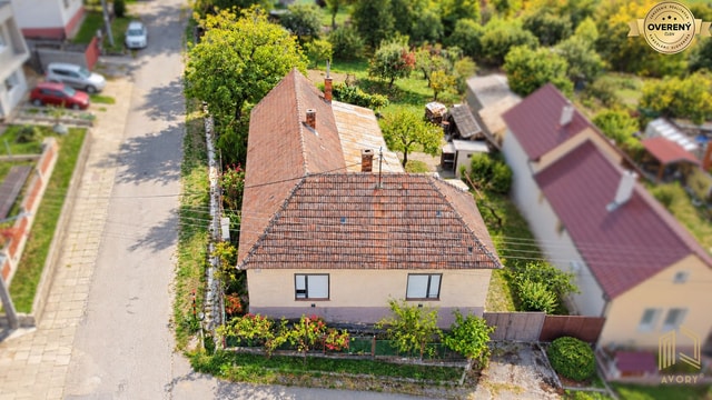 Rodinný dom s pozemkom 1048m2, Cerová okr. Senica