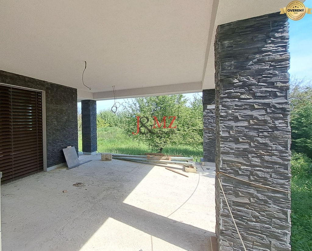 Rodinný dom, garáž a záhrada 2.600 m2, Žemberovce, Dohoda možná 5