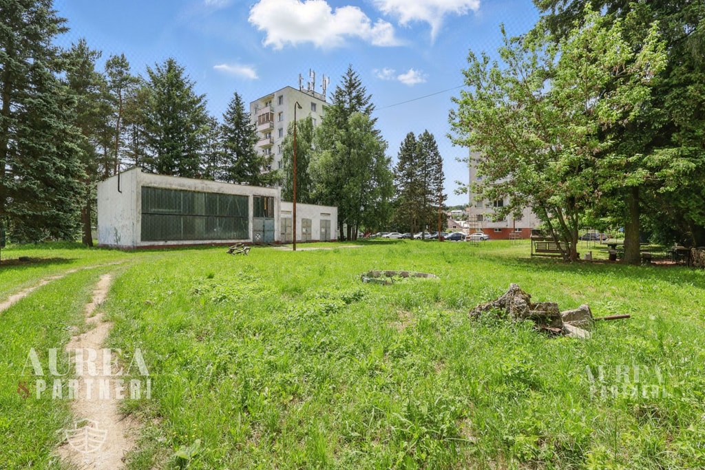 PREDAJ Rovinatý pozemok s IS pre rodinný DOM 2554m2 Kováčová Zvolen 4