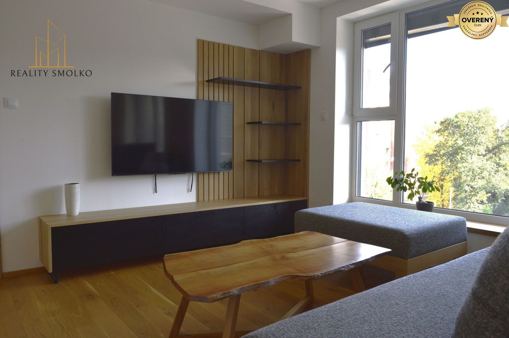 Luxusný 2-izbový byt s balkónom v novostavbe na Sídlisku 3 4