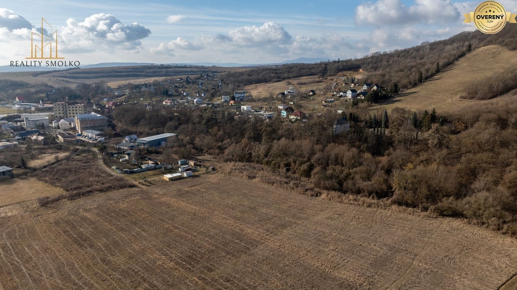 Pozemok na podnikanie v priemyselnej časti - Veľký Šariš 3