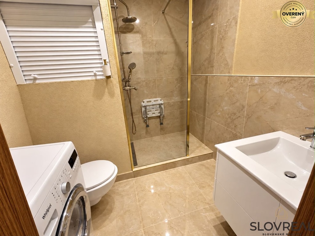 SLOVREAL - 1-izbový byt Levice, 36m2 5