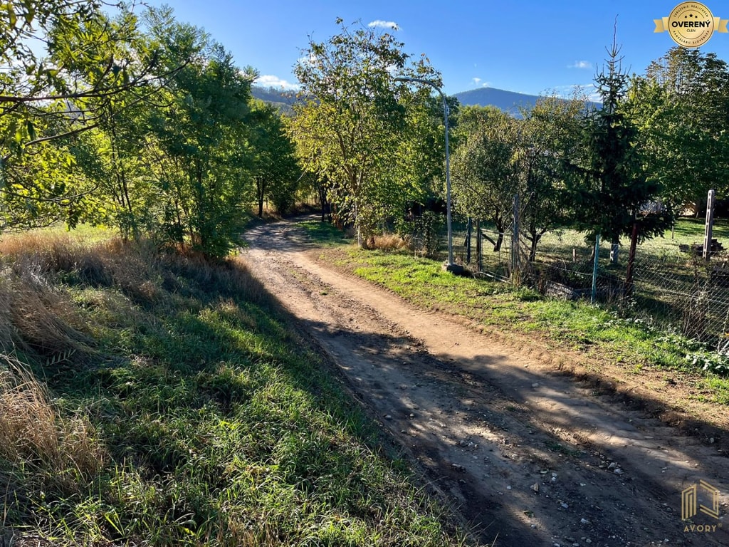 2-IZBOVÝ RODINNÝ DOM S POZEMKOM 609 m² – PRIEVALY 2
