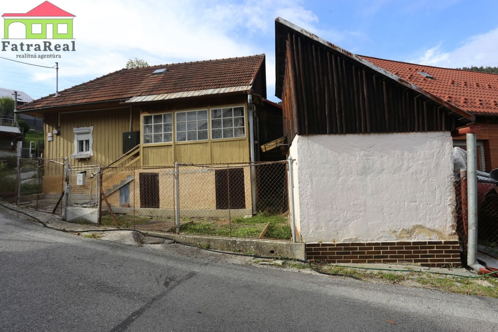 Útulná drevenica s vlastným pozemkom, Ružomberok - Černová 3