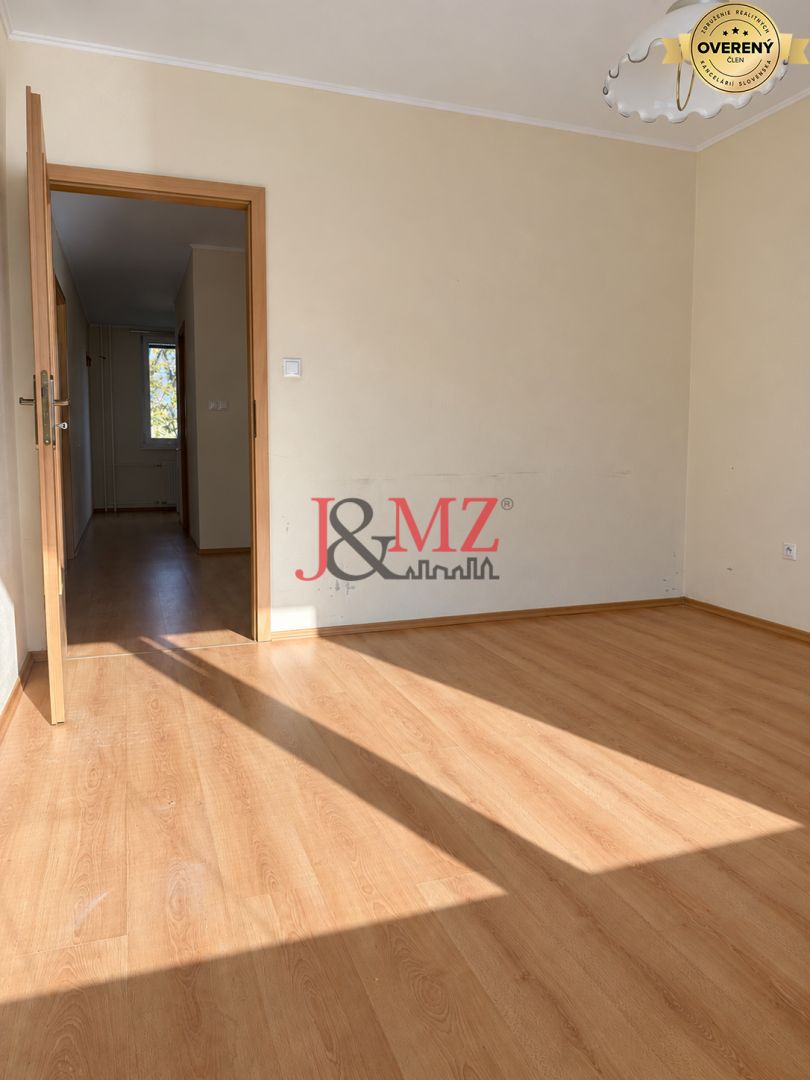 Priestranný 2-izbový byt - 61,5 m², kpt. Nálepku 4