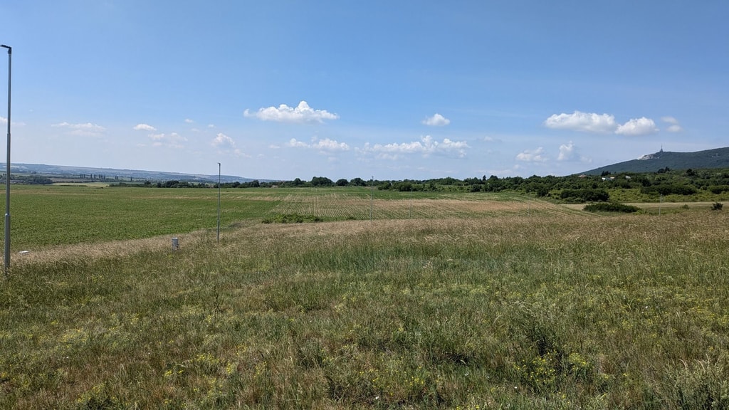 Stavebný pozemok 681 m2 v Štitároch, 2 pozemky k dispozícií 5