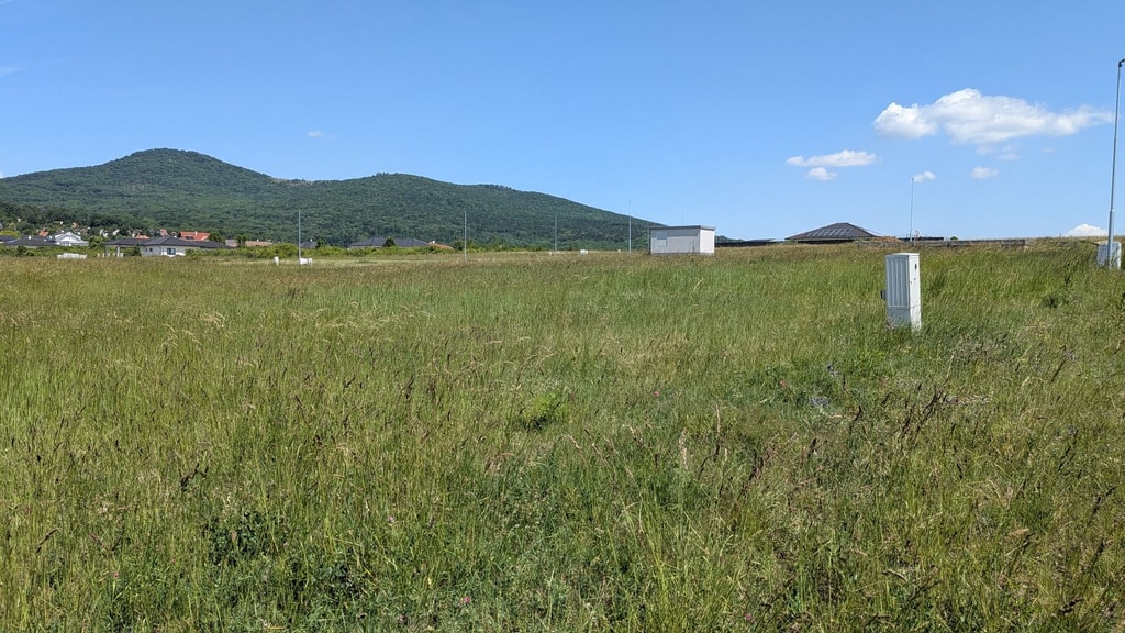 Stavebný pozemok 681 m2 v Štitároch, 2 pozemky k dispozícií 2