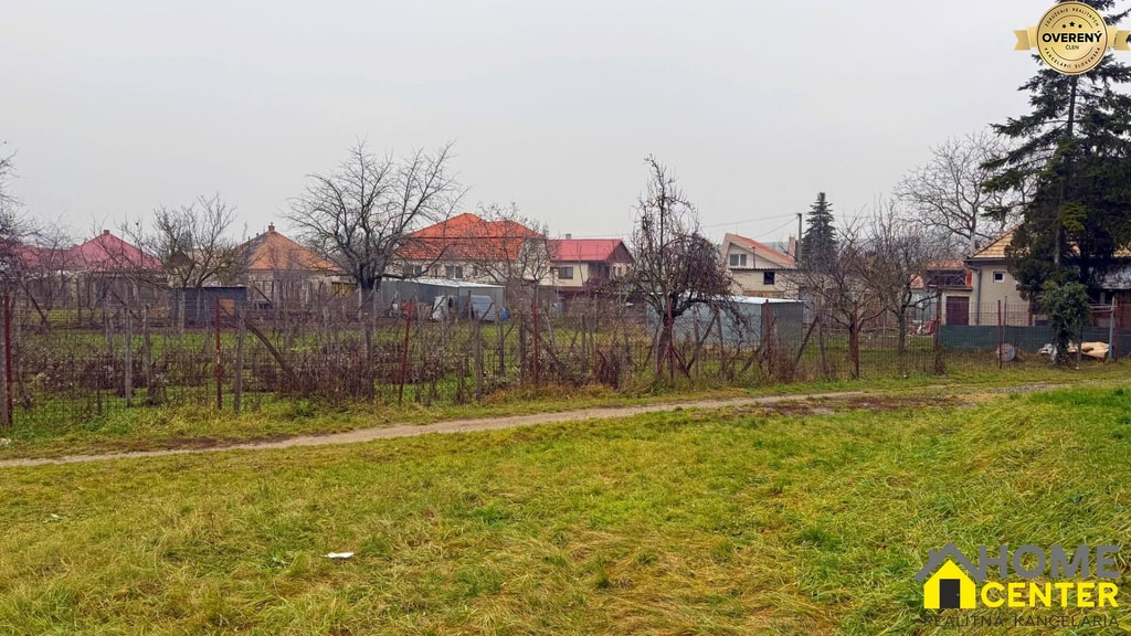 NA PREDAJ STAVEBNÝ POZEMOK V DULOVCIACH 2