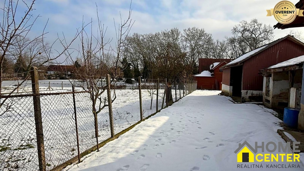 DVA DOMY S VEĽKÝM POZEMOK PRI JAZERE A RIEKE – MARTOVCE 4