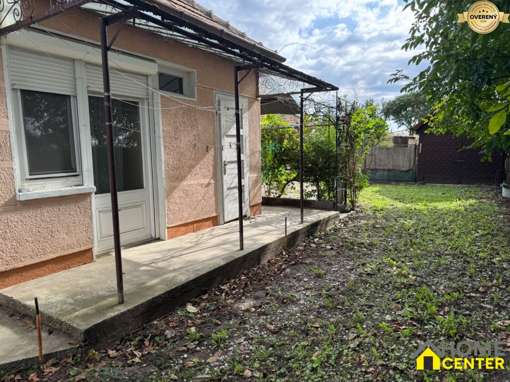 NA PREDAJ!!! Rodinný dom s veľkým pozemkom v obci Vék pri Hurbanove 2