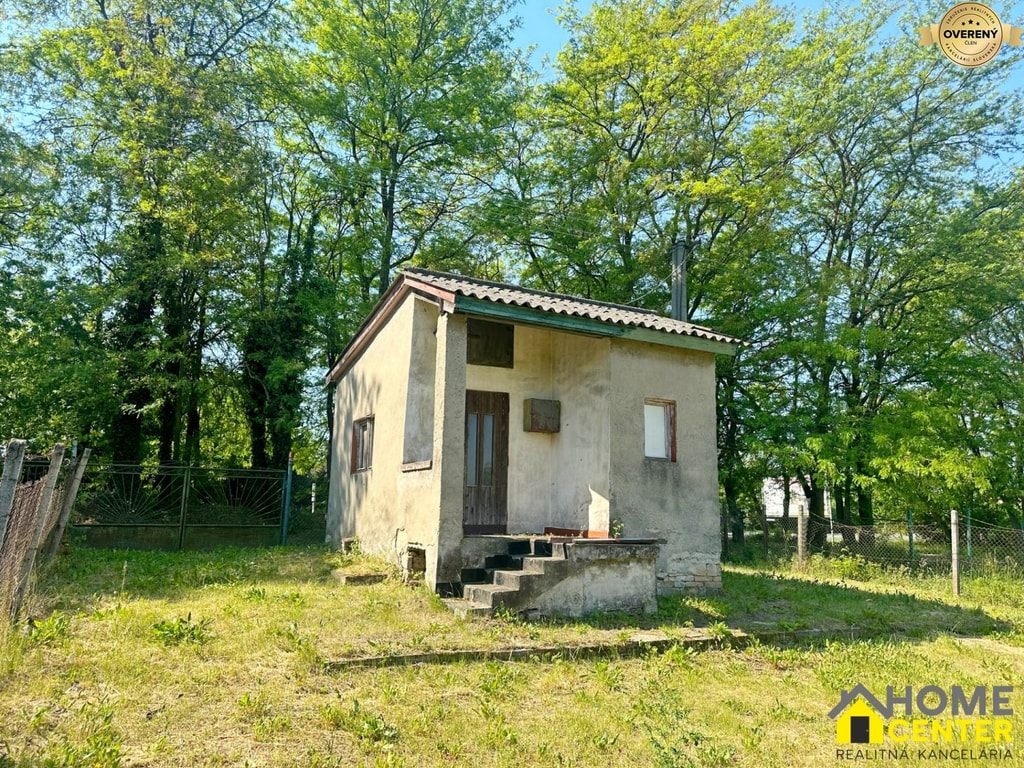 NA PREDAJ ZÁHRADA S MUROVANÝM DOMČEKOM, NOVÁ STRÁŽ - KOMÁRNO 4