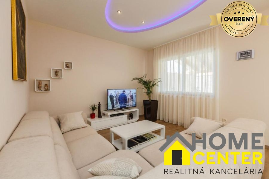Nádherný dom /420 m²/ s bazénom a výhľadom na more, Dalmátsko, Kaštela 3