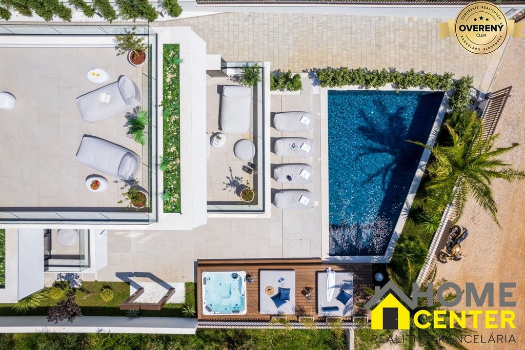 NA PREDAJ luxusná vila s bazénom, /236 m²/ Zadar, Privlaka 4