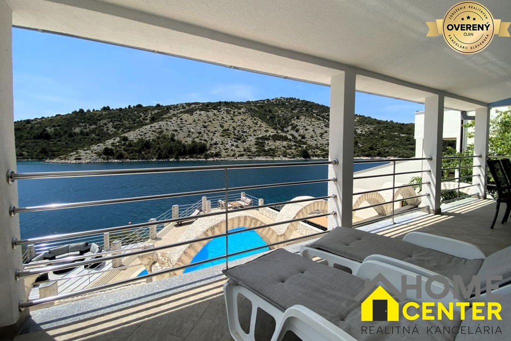 Apartmánová vila /500 m²/ pri mori, Dalmátsko, mestečko Marina 5