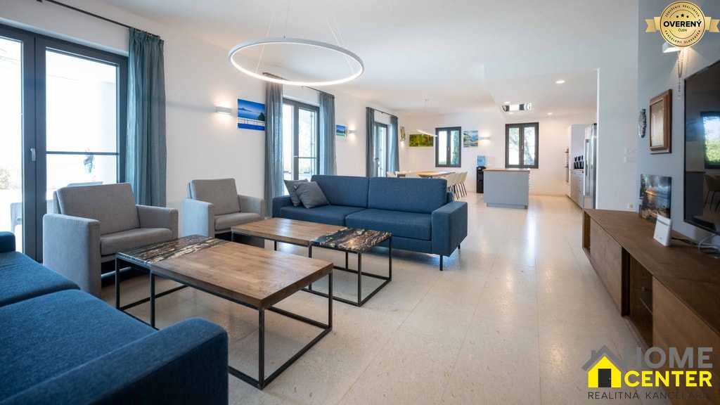 NA PREDAJ atraktívna kamenná vila /419 m²/ pri mori, Dalmátsko, Kozino 5