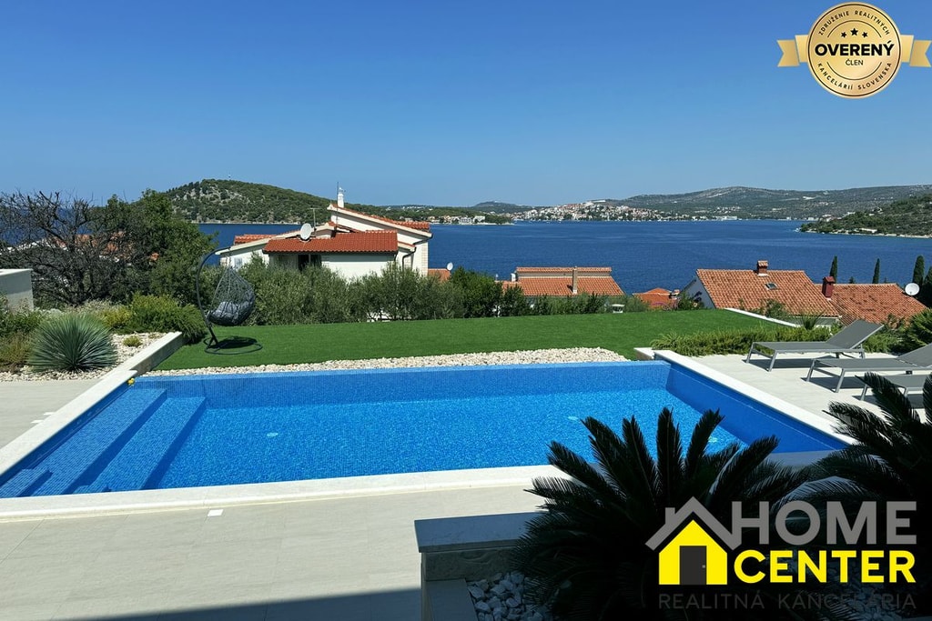 NA PREDAJ novopostavená vila s bazénom /280 m² / Dalmátsko, Rogoznica 5
