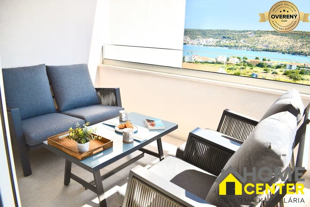 NA PREDAJ moderný luxusný apartmán /45 m² / Dalmátsko, TROGIR 3