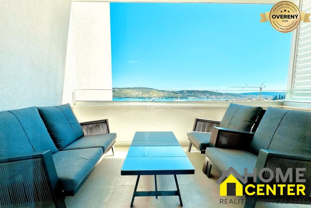 NA PREDAJ moderný luxusný apartmán /45 m² / Dalmátsko, TROGIR 2