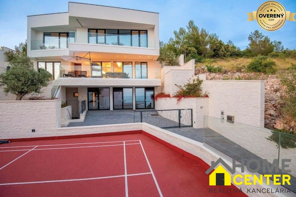 Moderná vila / 256 m2/ s bazénom a výhľadom na more, Primošten 3