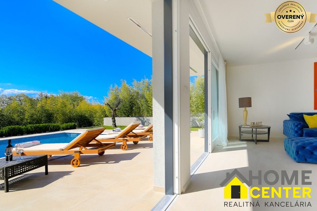NA PREDAJ moderná vila /251 m²/ v atraktívnej lokalite, ostrov Krk 3