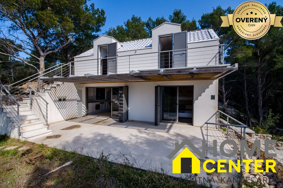 NA PREDAJ šarmantný dom / 72 m² /s výhľadom na more na ostrove BRAČ 4