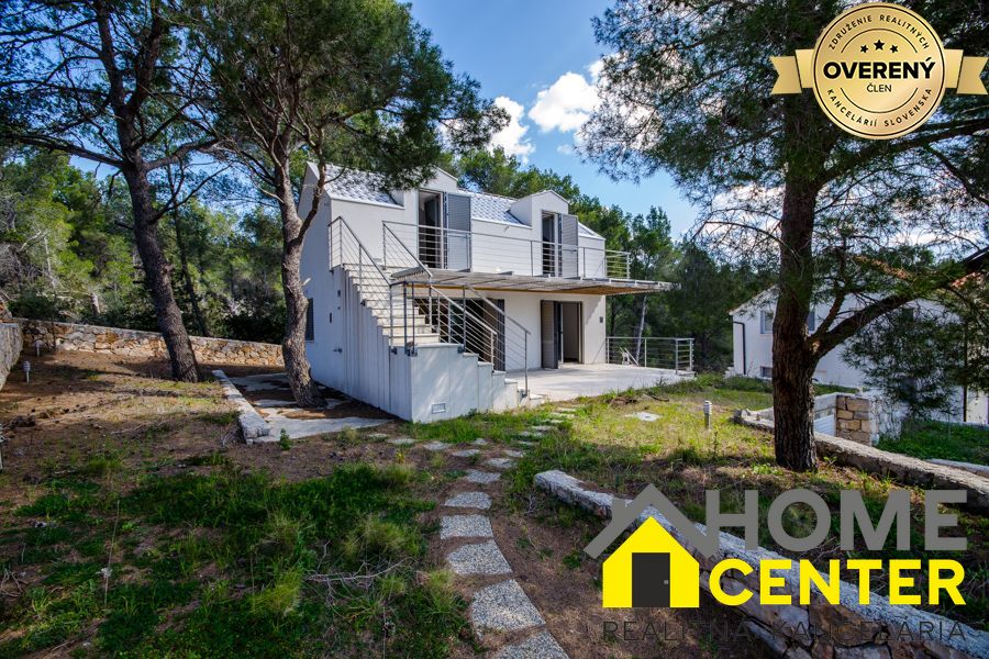 NA PREDAJ šarmantný dom / 72 m² /s výhľadom na more na ostrove BRAČ 5