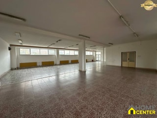 PRENÁJOM : Polyfunkčný komerčný priestor 250 m², Komárno