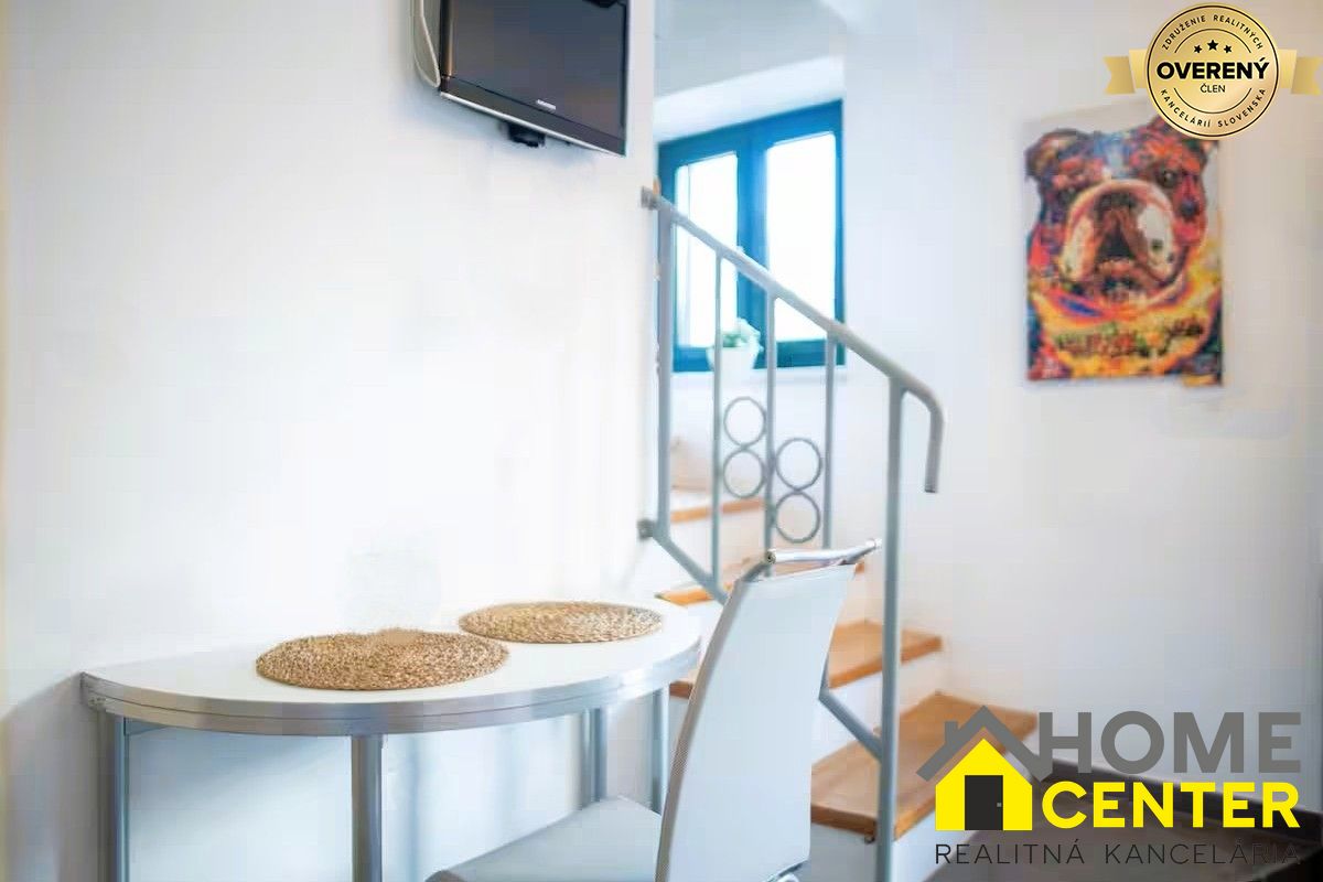 NA PREDAJ kamenný dom /75 m² / na malebnom mieste, HVAR 4