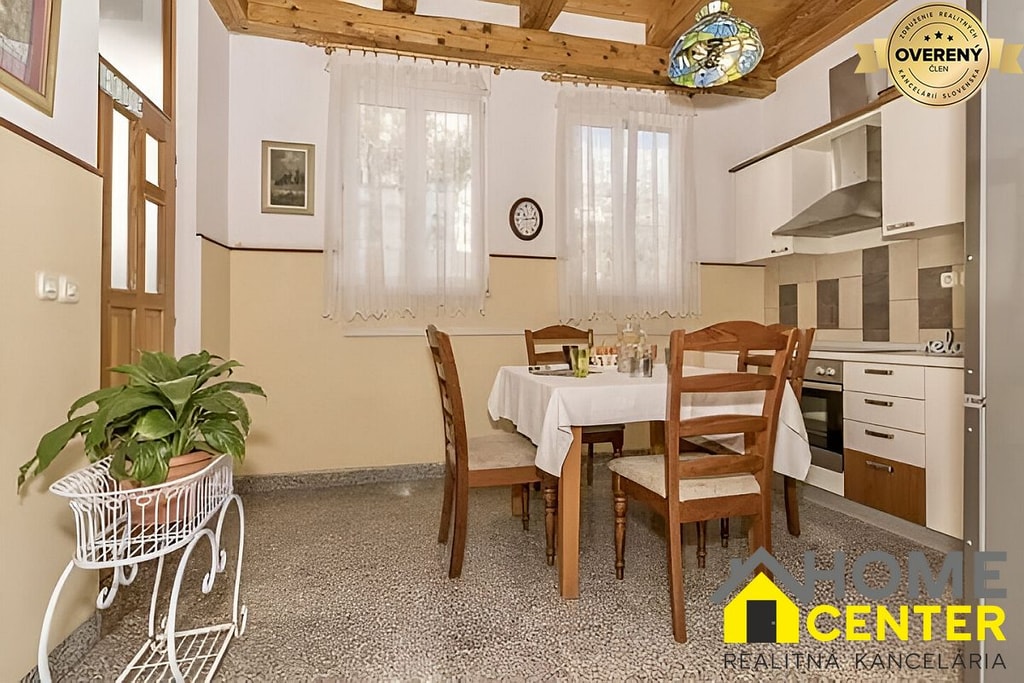Na predaj 2 apartmánové jednotky /147 m² / s výhľadom na more, OMIŠ 3