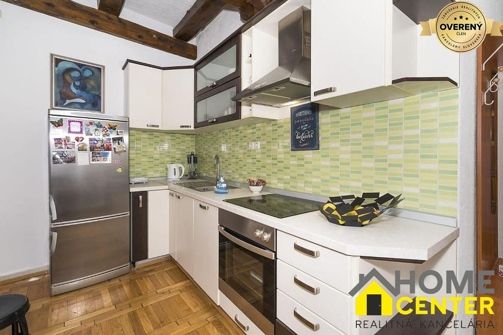 Na predaj 2 apartmánové jednotky /147 m² / s výhľadom na more, OMIŠ 4