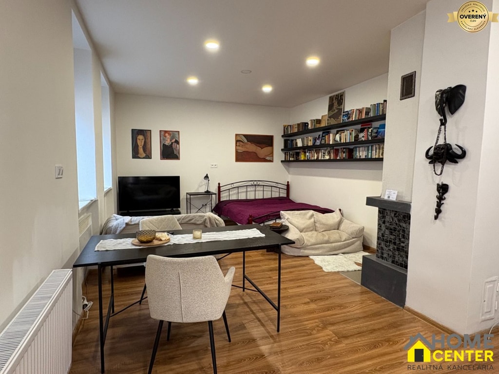EXKLUZÍVNE na prenájom apartmán s nádychom afrického štýlu v centre KN 5