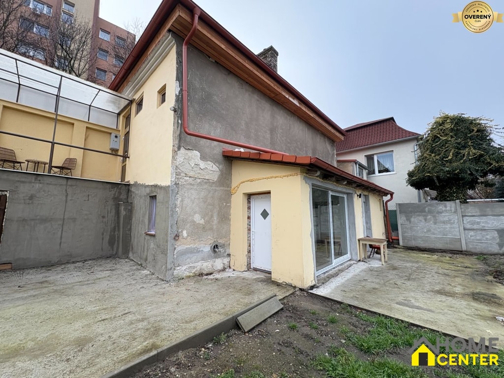 PREDAJ rodinného domu /129 m2/ v širšom centre Komárna 2