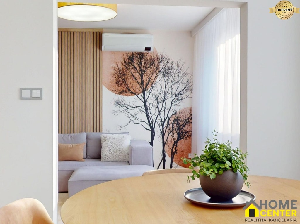 NA PREDAJ 3 izbový, moderný, dizajnový byt v centre - KOMÁRNO 3