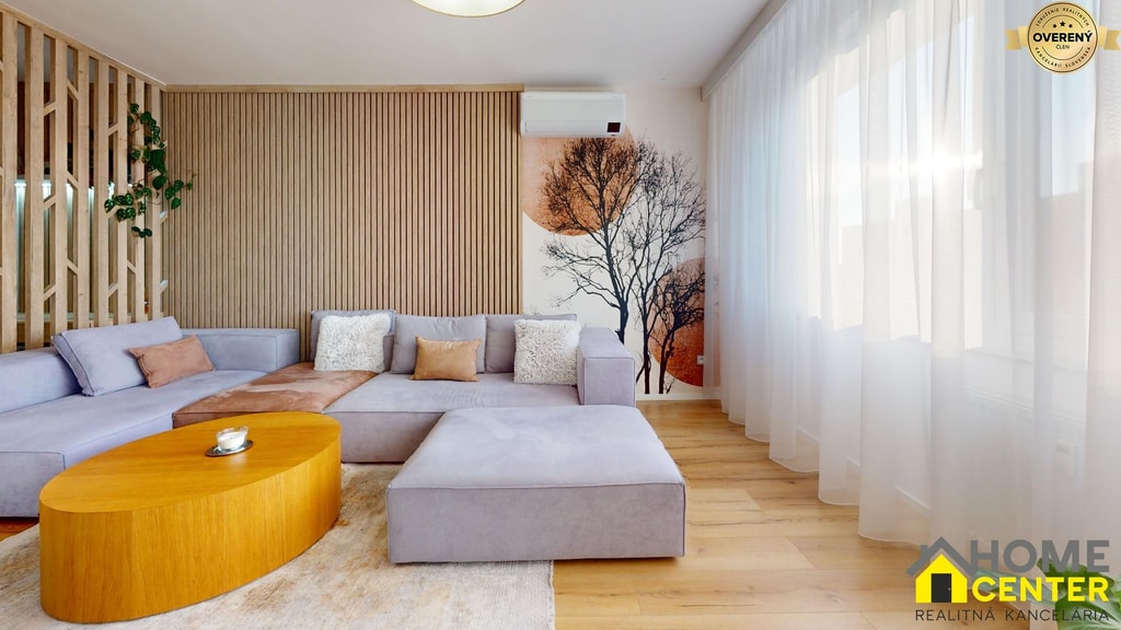 NA PREDAJ 3 izbový, moderný, dizajnový byt v centre - KOMÁRNO 2