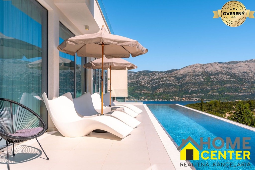 NA PREDAJ Luxusná vila  /360 m²/ s infinity bazénom, mesto Korčula 2