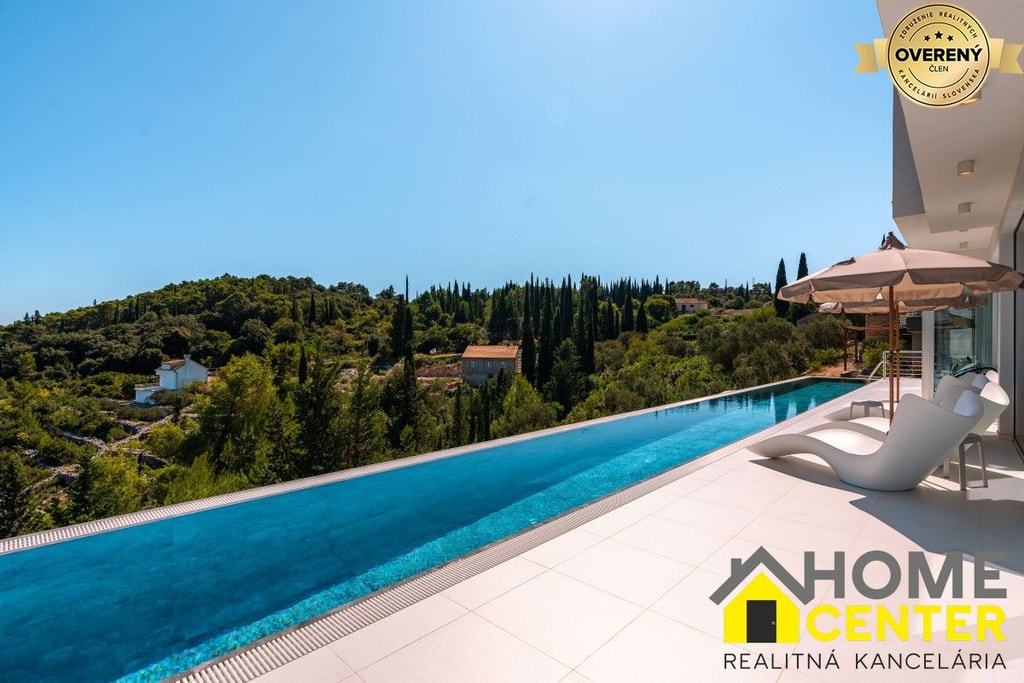 NA PREDAJ Luxusná vila  /360 m²/ s infinity bazénom, mesto Korčula 3