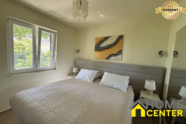 NA PREDAJ zariadený rodinný dom / 91 m² / blízko k moru, ČIOVO