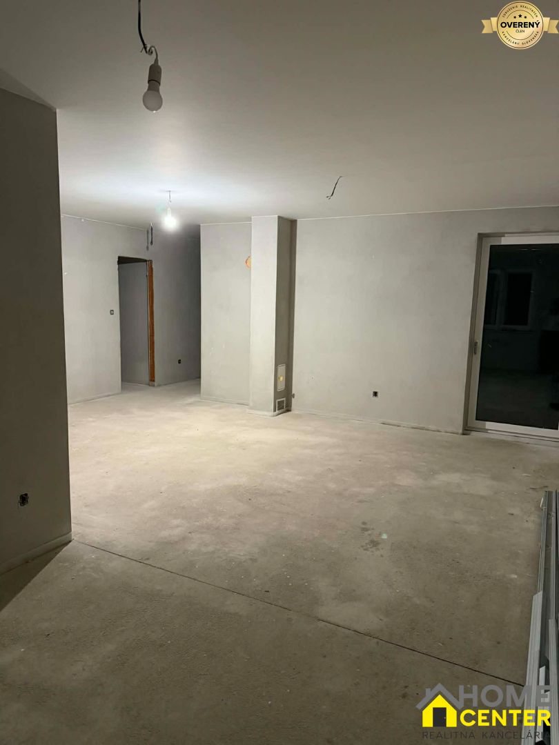 PREDAJ :  4 IZBOVÝ RODINNÝ DOM S GARÁŽOU,OBEC BODZA 3