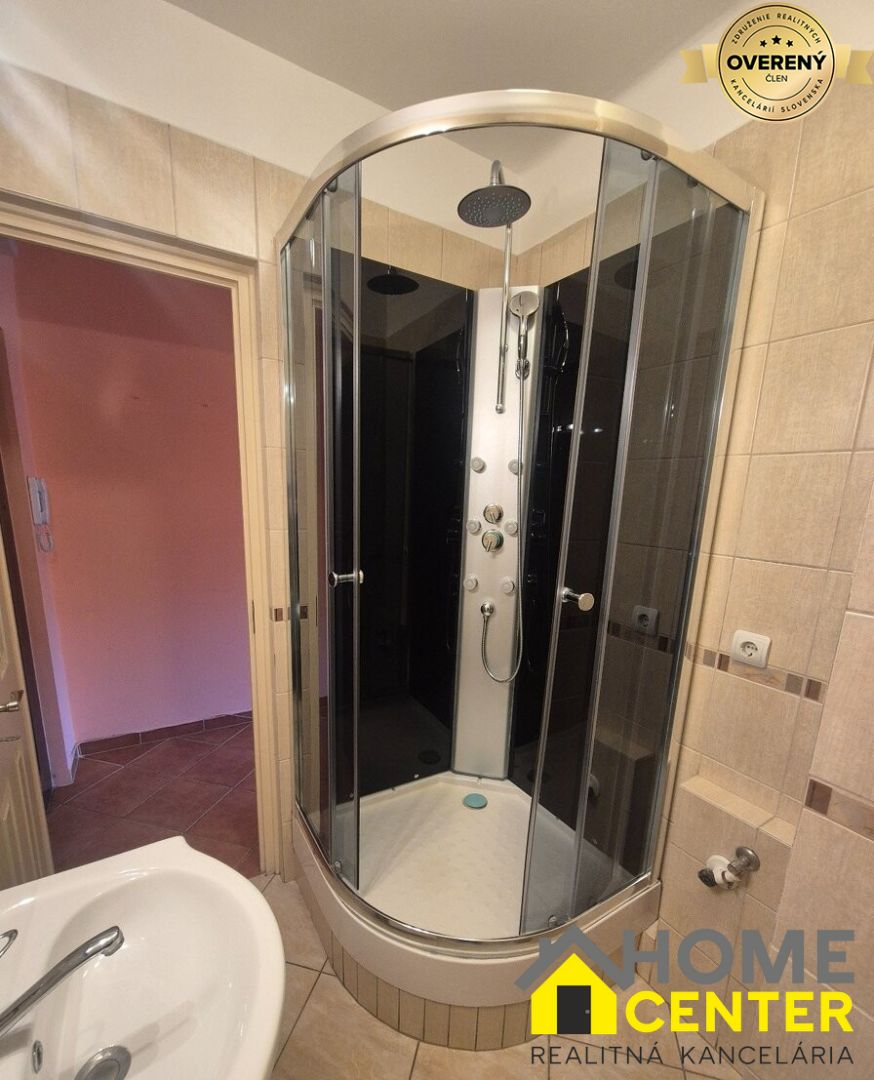 PREDAJ : GARSÓNKA 20m2, CINTORÍNSKY RAD, KOMÁRNO 5