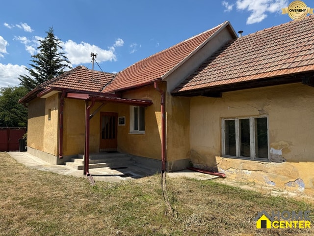 REZERVOVANÉ   rodinný dom , obrovský pozemok 62 árov , Hul