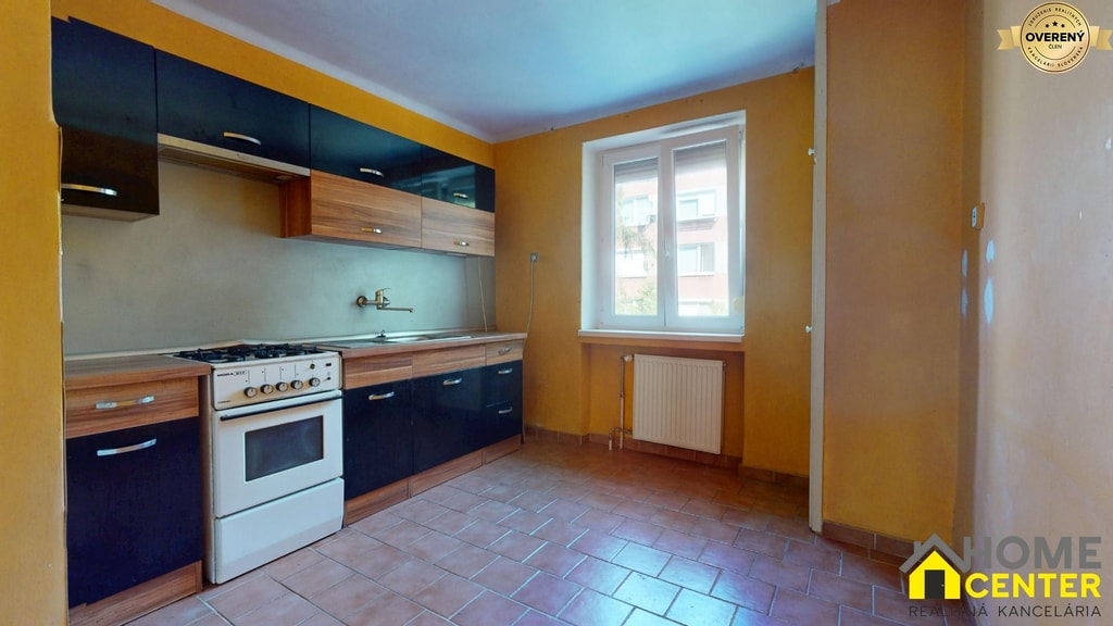PREDAJ 3 izbový, tehlový byt s balkónom - REZERVOVANÉ 3