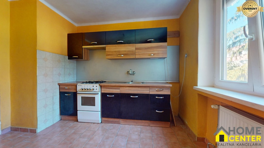 PREDAJ 3 izbový, tehlový byt s balkónom - REZERVOVANÉ 2