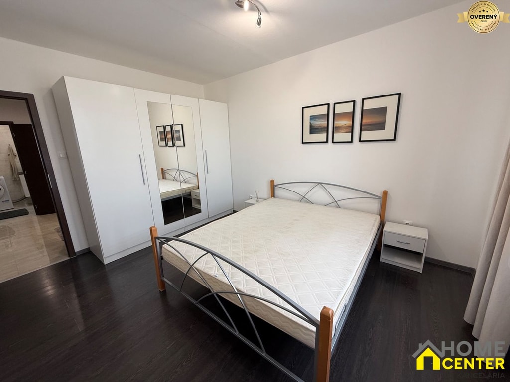 PRENÁJOM , veľký 3 izbový byt ,82m2 ,s balkónom Nové Zámky, prerobený 4
