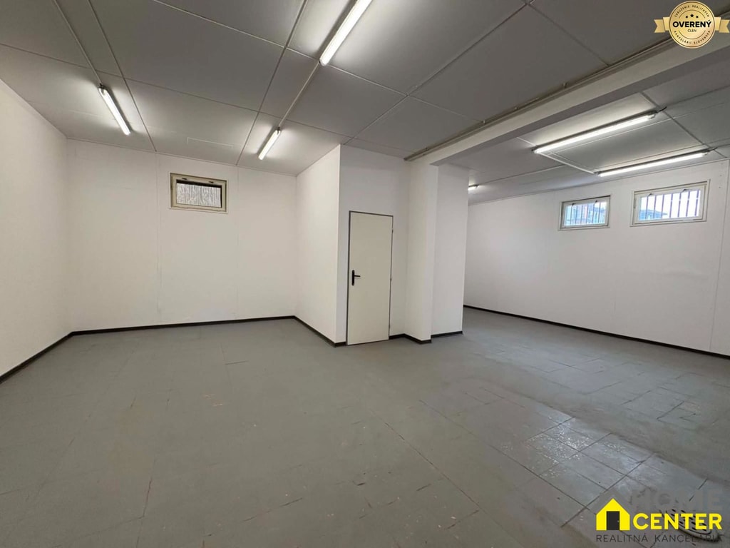 NA PRENÁJOM podnikateľský / skladový/ priestor /67 m2/ Komárno 3