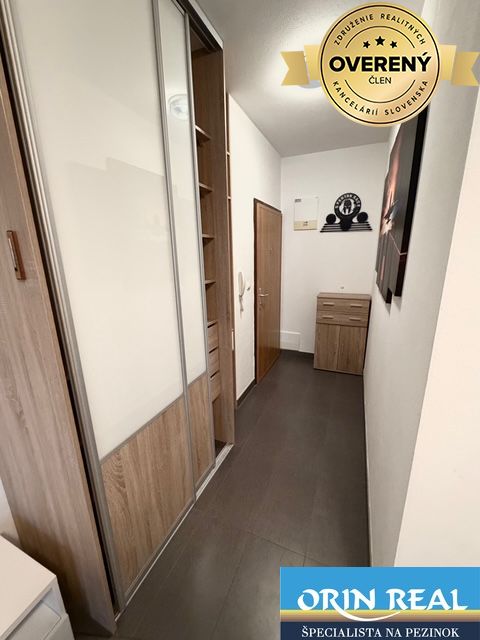 Na Prenájom útulný 1 izbový byt v Slovenskom Grobe 550,- Eur 5