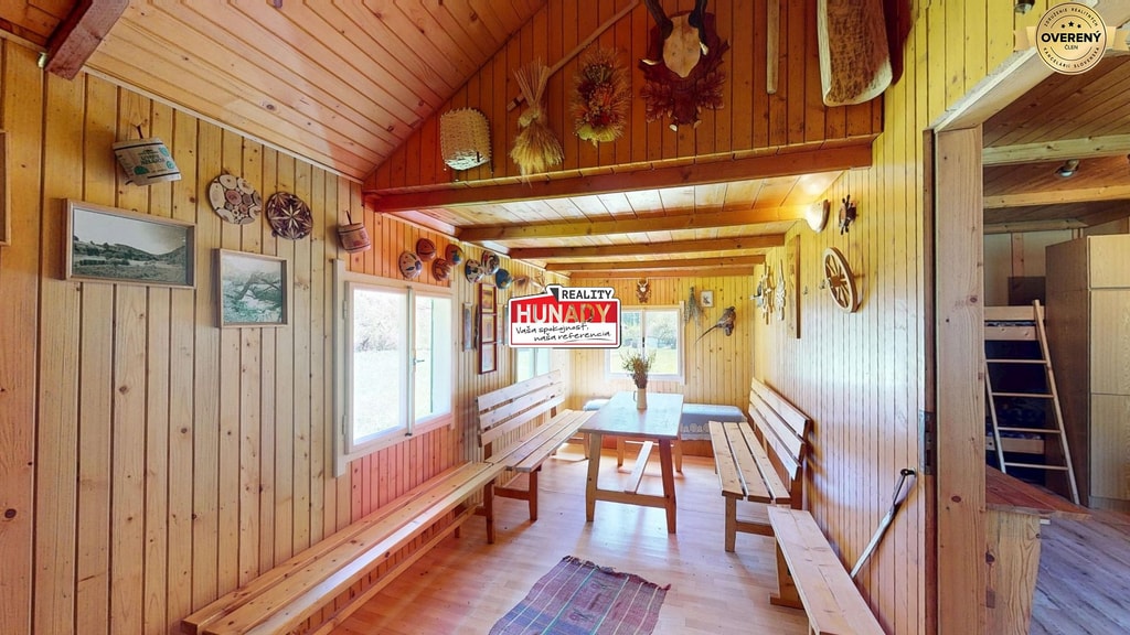 (2.250 m²) CHATA S VEĽKÝM POZEMKOM 2