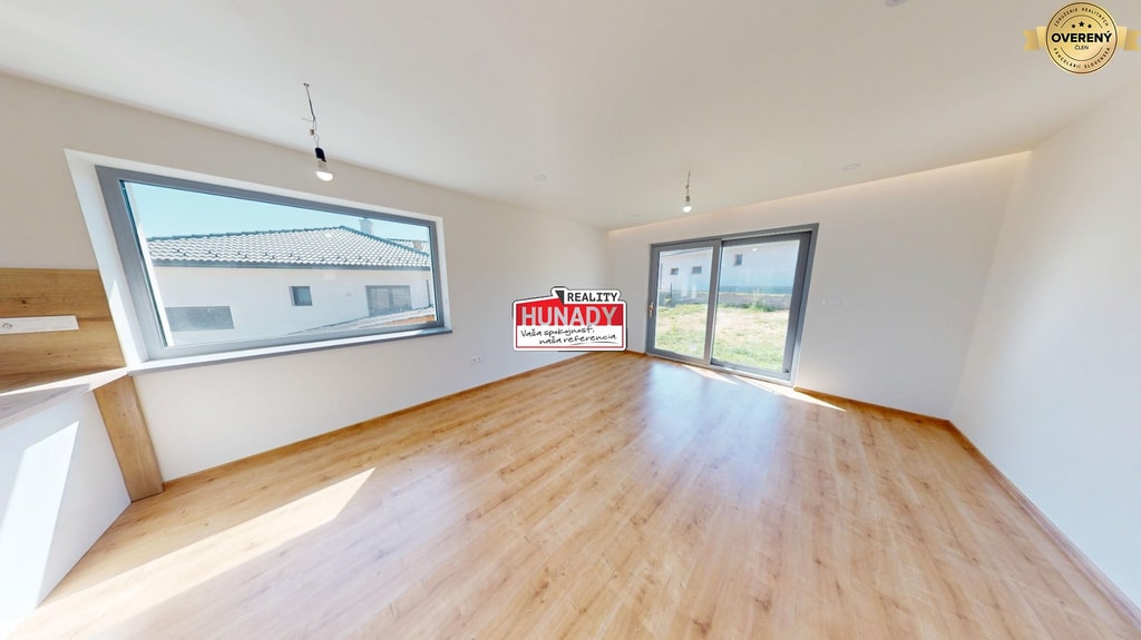 ZNÍŽENÁ CENA !!! (608 m²) NOVOSTAVBA DOMU V LEVOČI 4