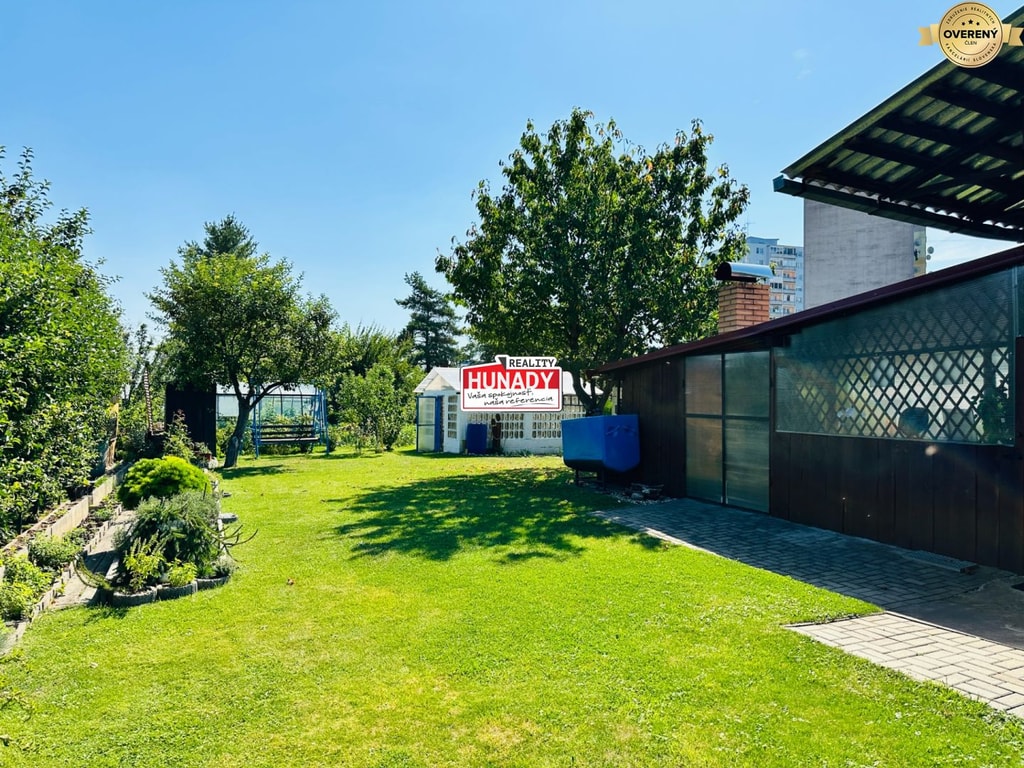 (299 m²) KRÁSNE UDRŽIAVANÁ ZÁHRADKA 2