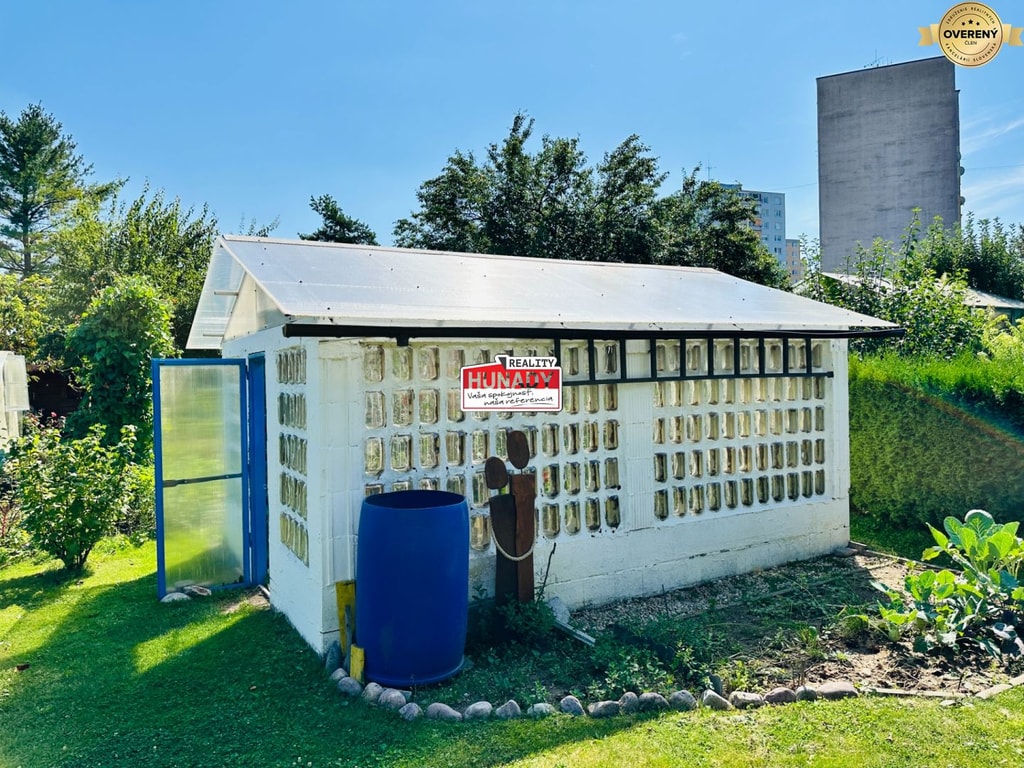 (299 m²) KRÁSNE UDRŽIAVANÁ ZÁHRADKA 5